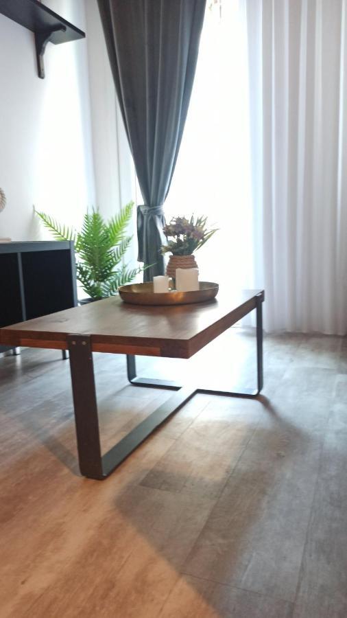 Down Town Luxurious Apartments 알렉산드로폴리스 외부 사진